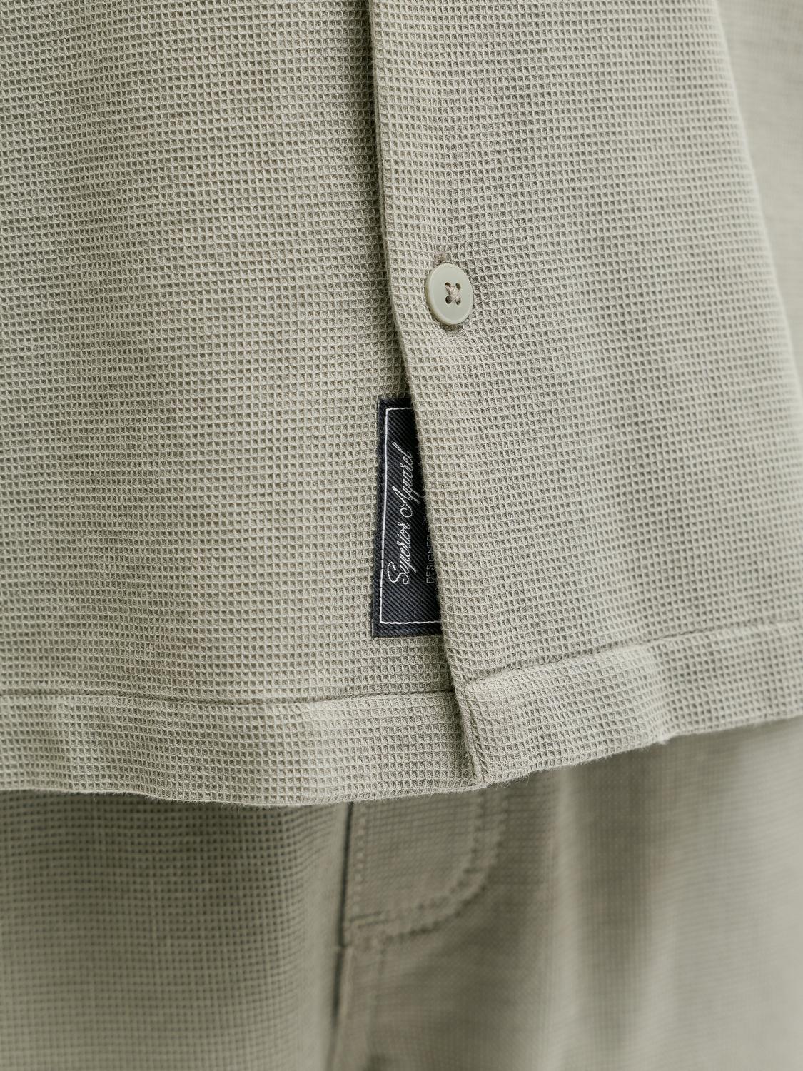 model_shot-detail